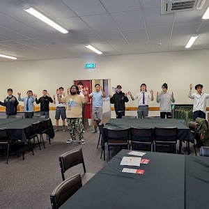 Rangatahi being led by Matu Coleman-Clarke in waiata and actions.