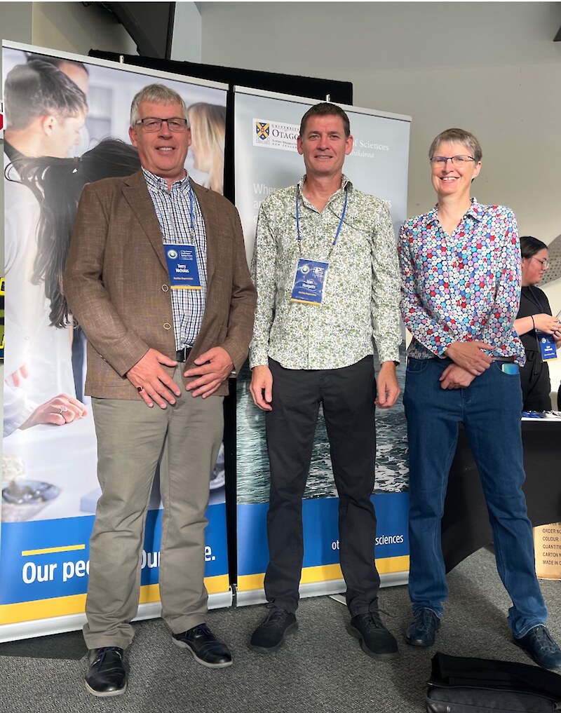 L-R: Murihiku Regeneration representatives Terry Nicholas and Ivan Hodgetts; Professor Sally Brooker from the University of Otago.